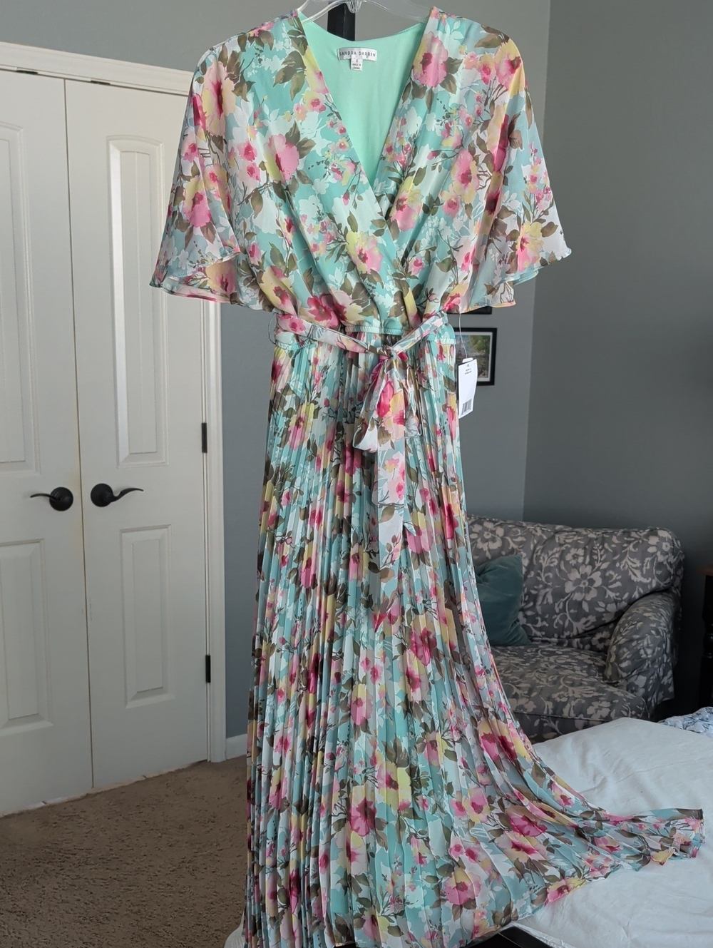Sandra Darren Pink And Aqua Floral Maxi Dress